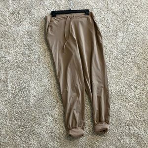 Be boundless athletic joggers